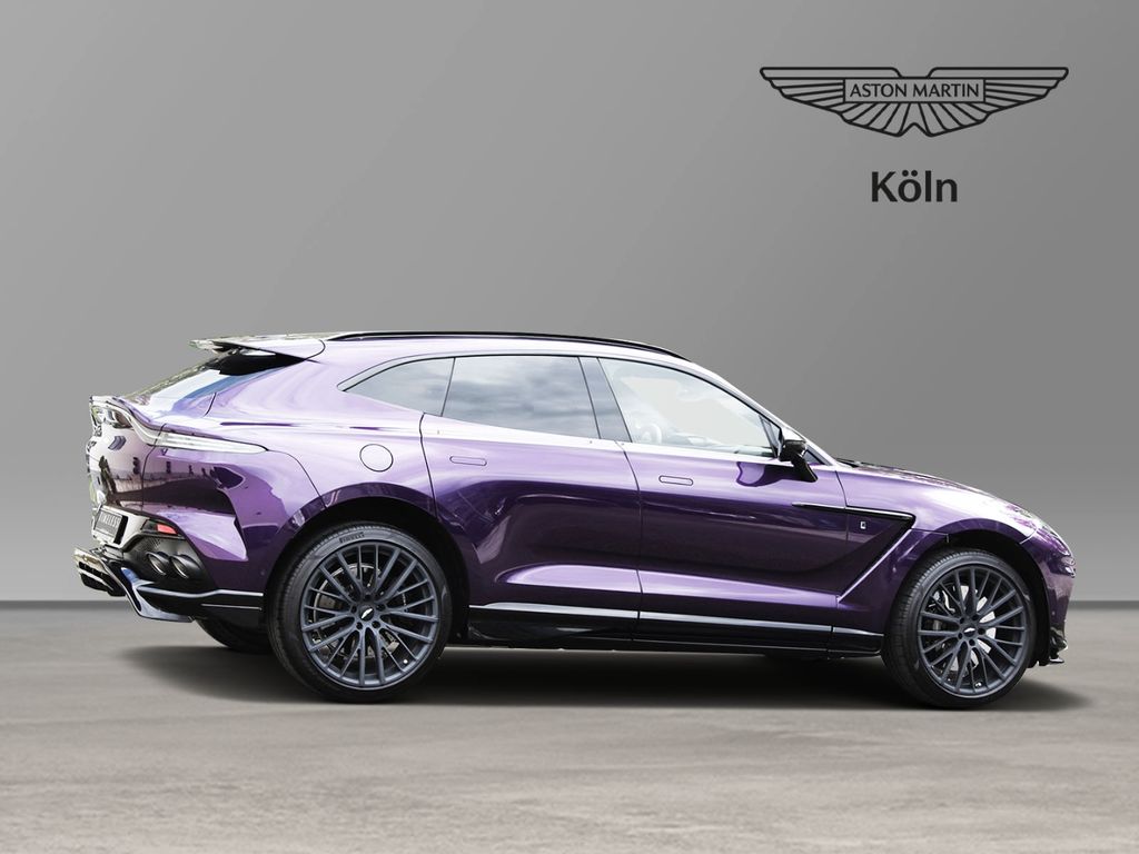 Aston Martin DBX 2024