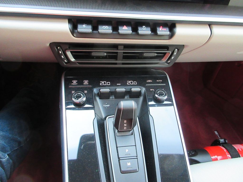 Porsche 992 2021