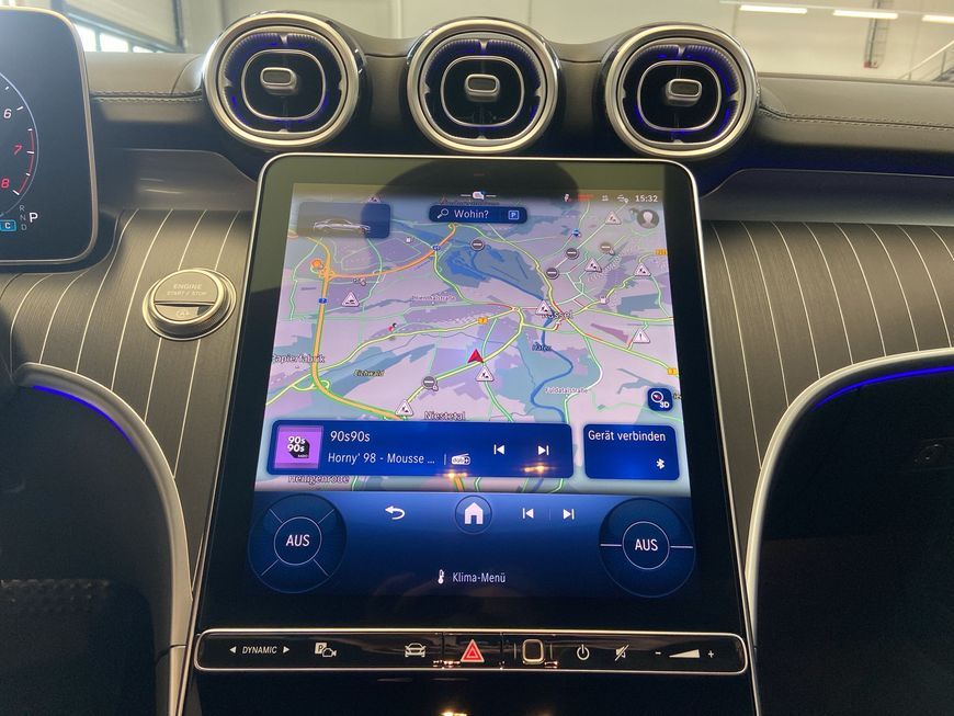 Mercedes-Benz C 200 2025