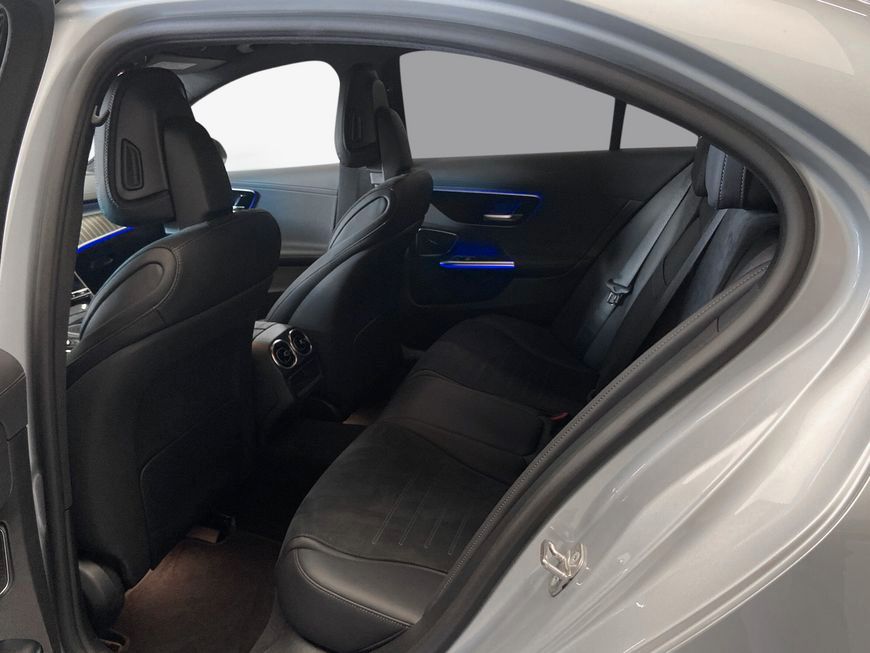 Mercedes-Benz C 200 2025