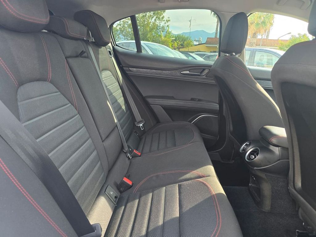 Alfa Romeo Stelvio 2022