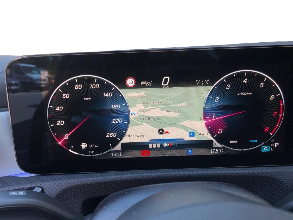 Mercedes-Benz CLA 200 2025