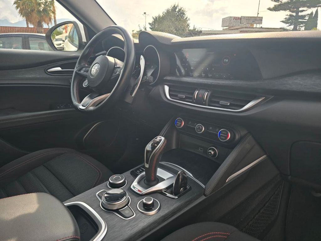 Alfa Romeo Stelvio 2022