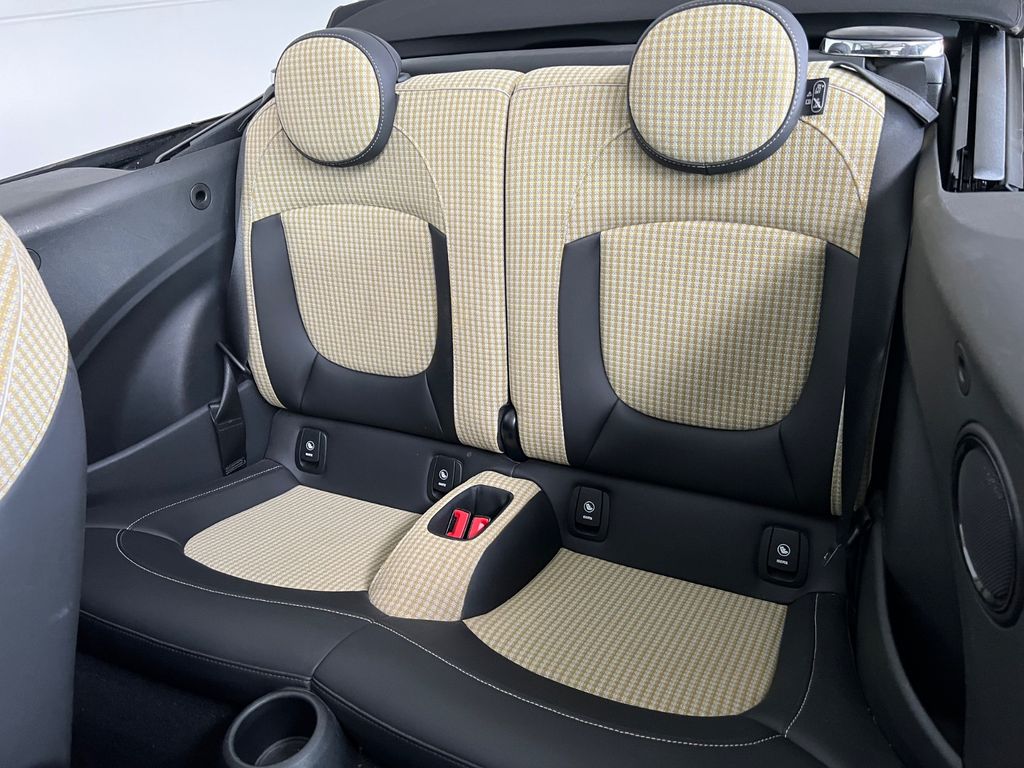 MINI Cooper Cabrio 2022