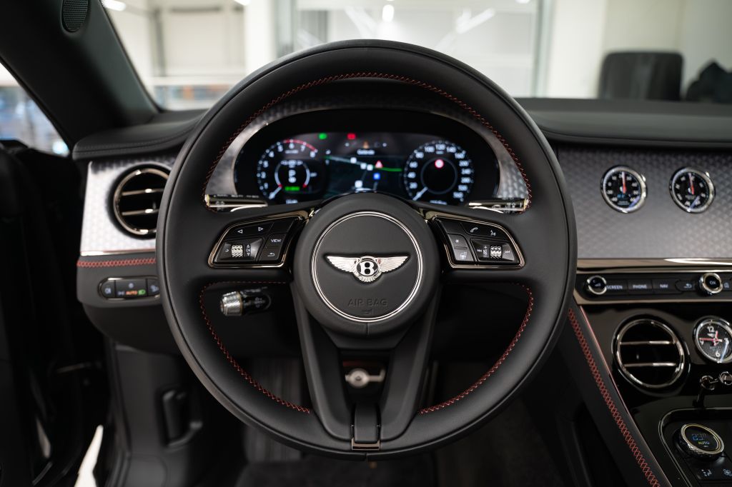 Bentley Continental GTC 2024