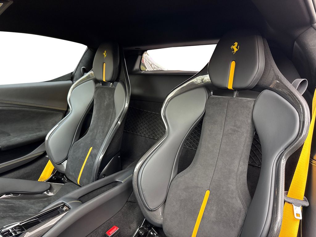 Ferrari 296 GTB 2025