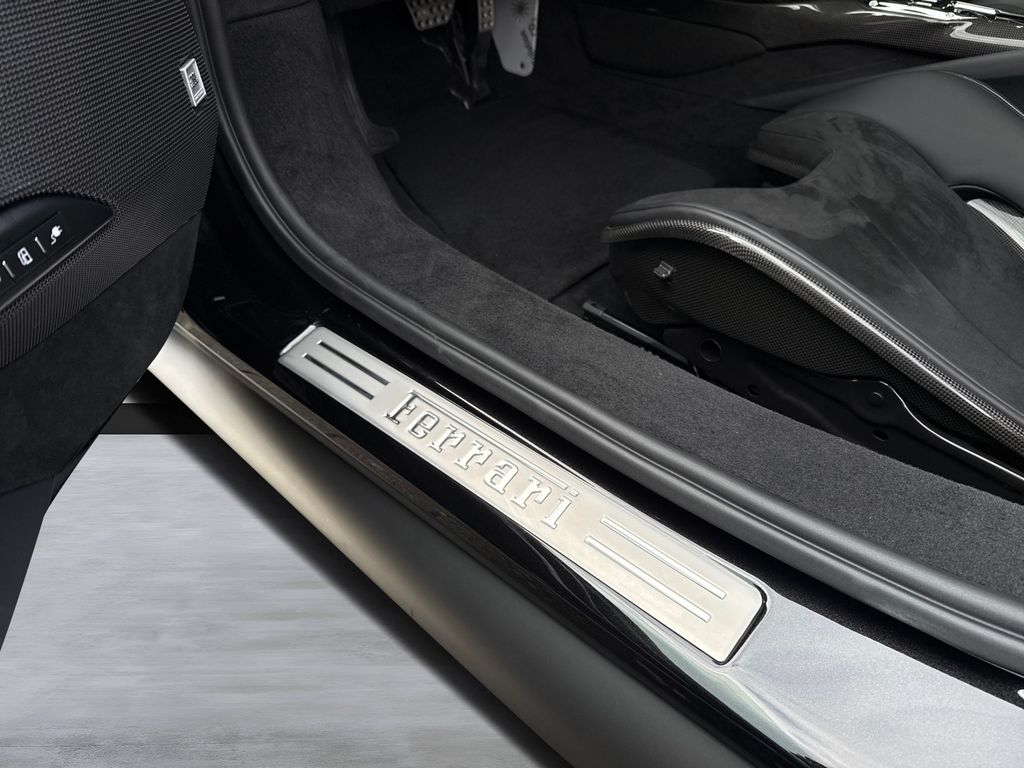 Ferrari 296 GTB 2025