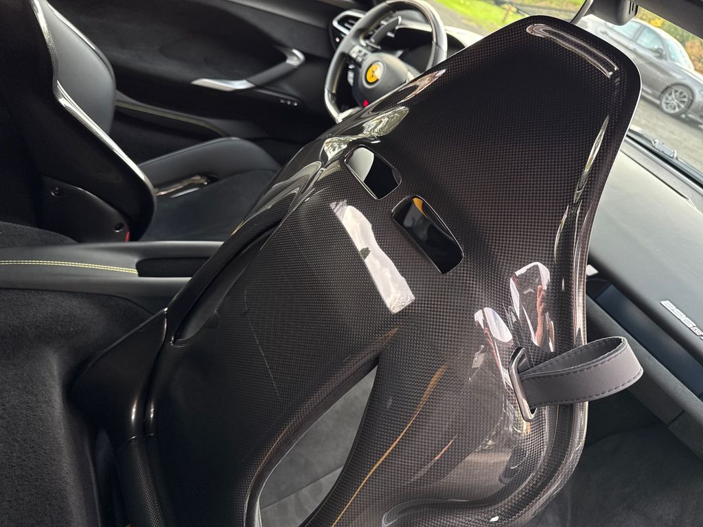 Ferrari 296 GTB 2025