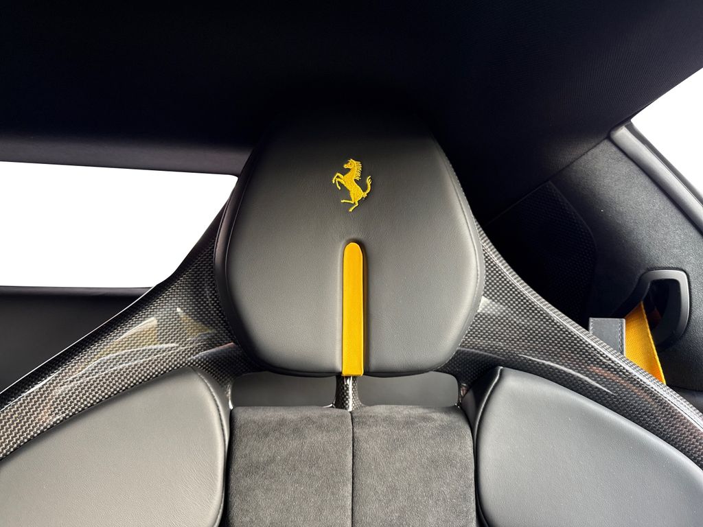 Ferrari 296 GTB 2025