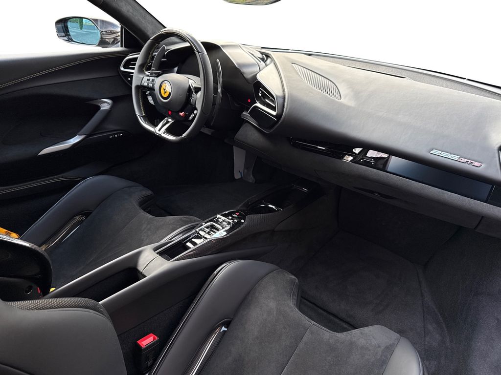 Ferrari 296 GTB 2025