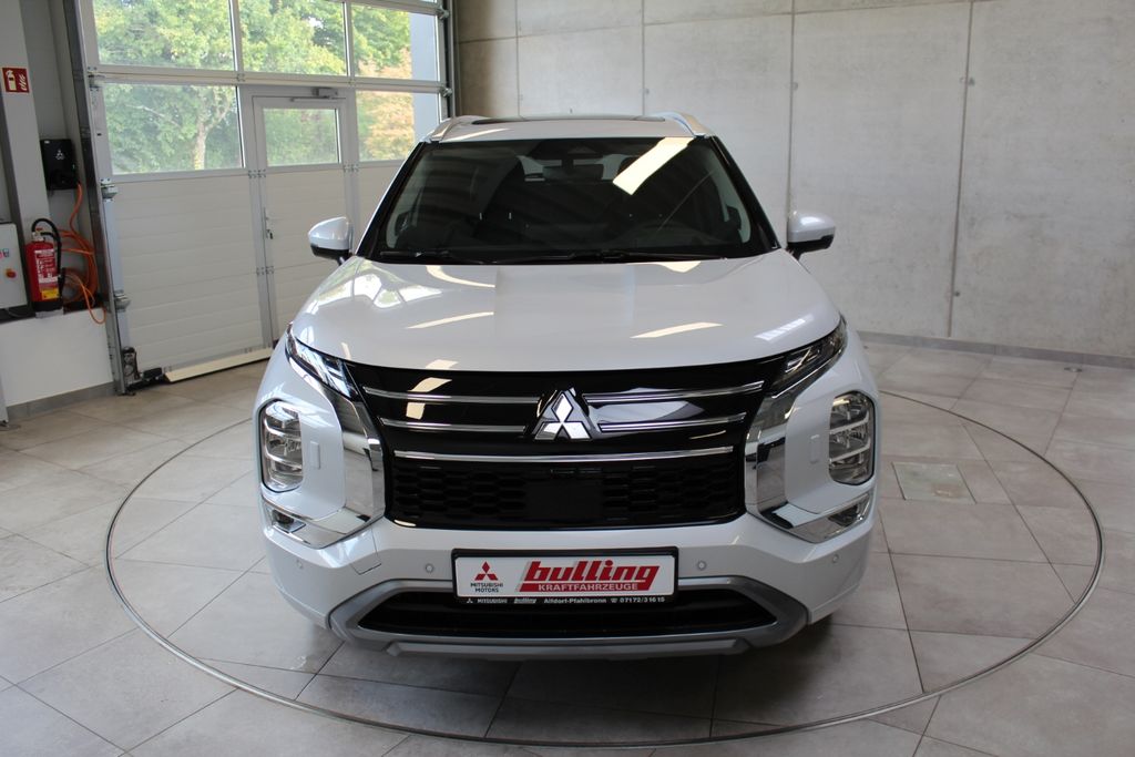 Mitsubishi Outlander 2025