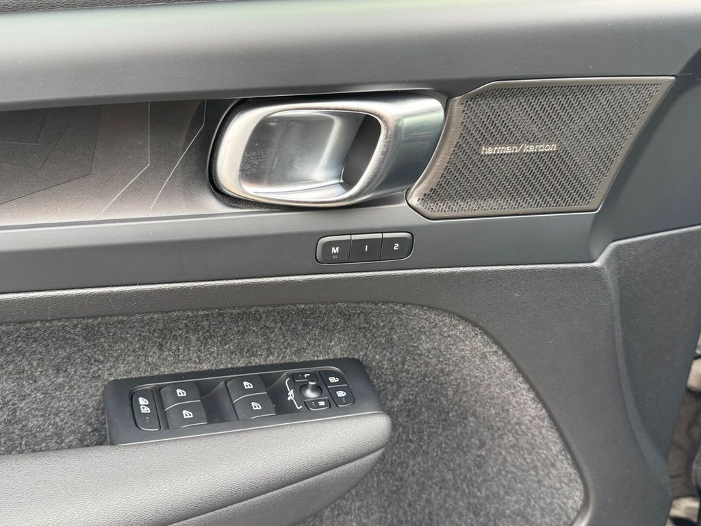 Volvo C40 2022