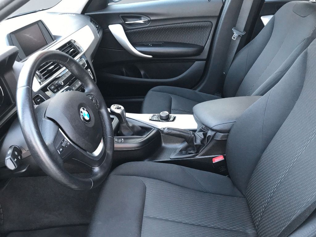 BMW 118 2019