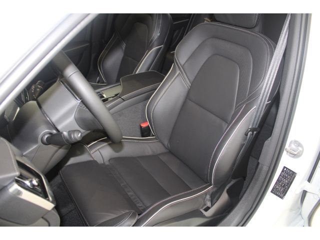 Volvo V90 Cross Country 2023