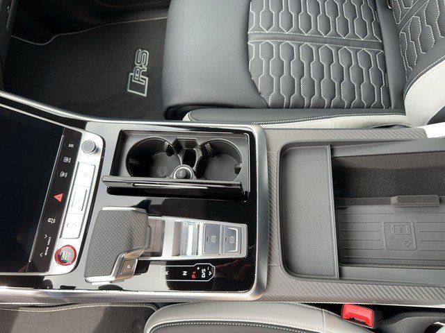 Audi RSQ8 2024