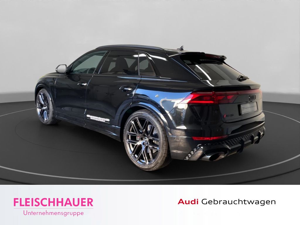 Audi RSQ8 2025