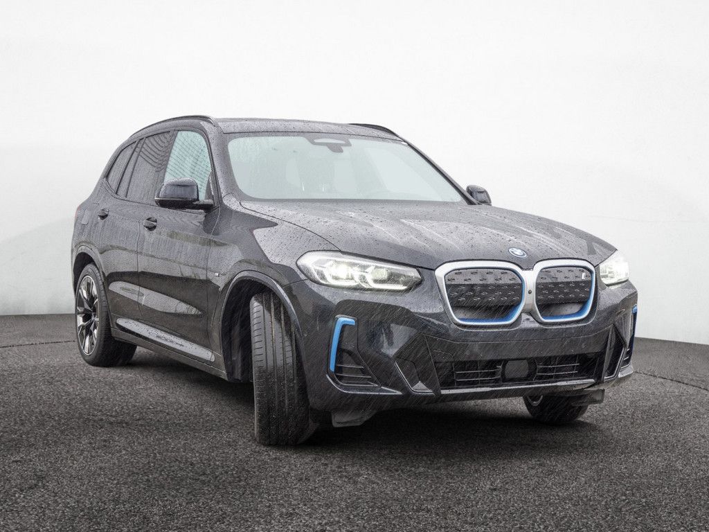BMW iX3 2022