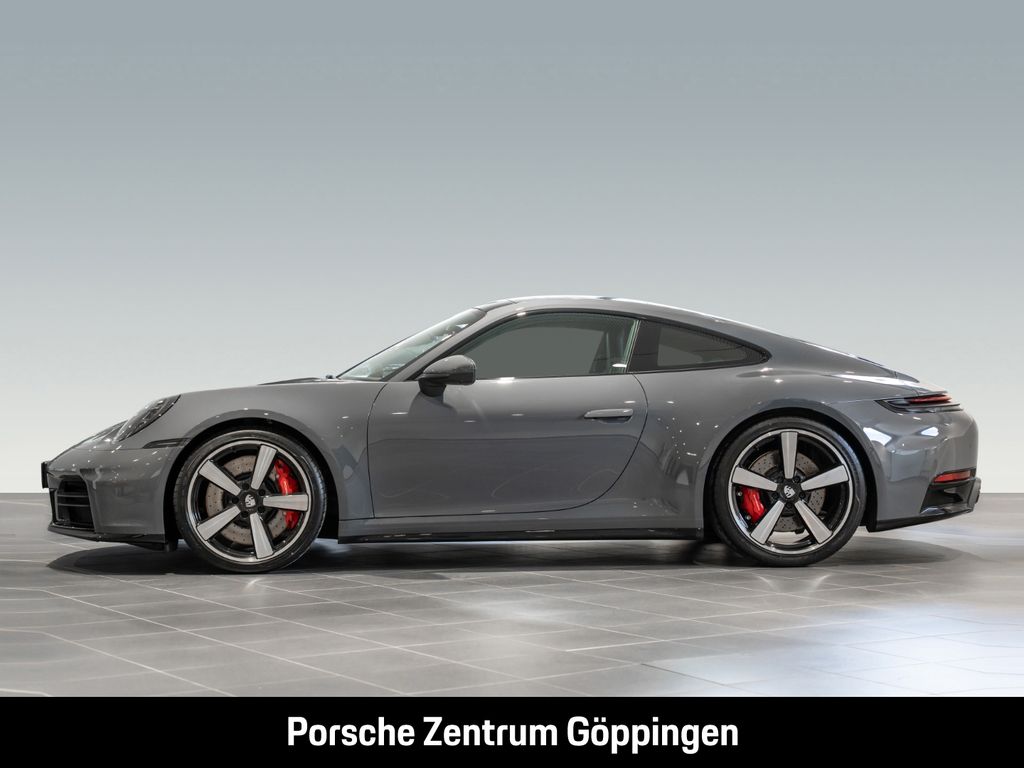 Porsche 992 2025