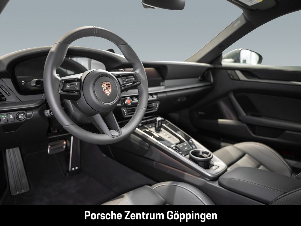 Porsche 992 2025