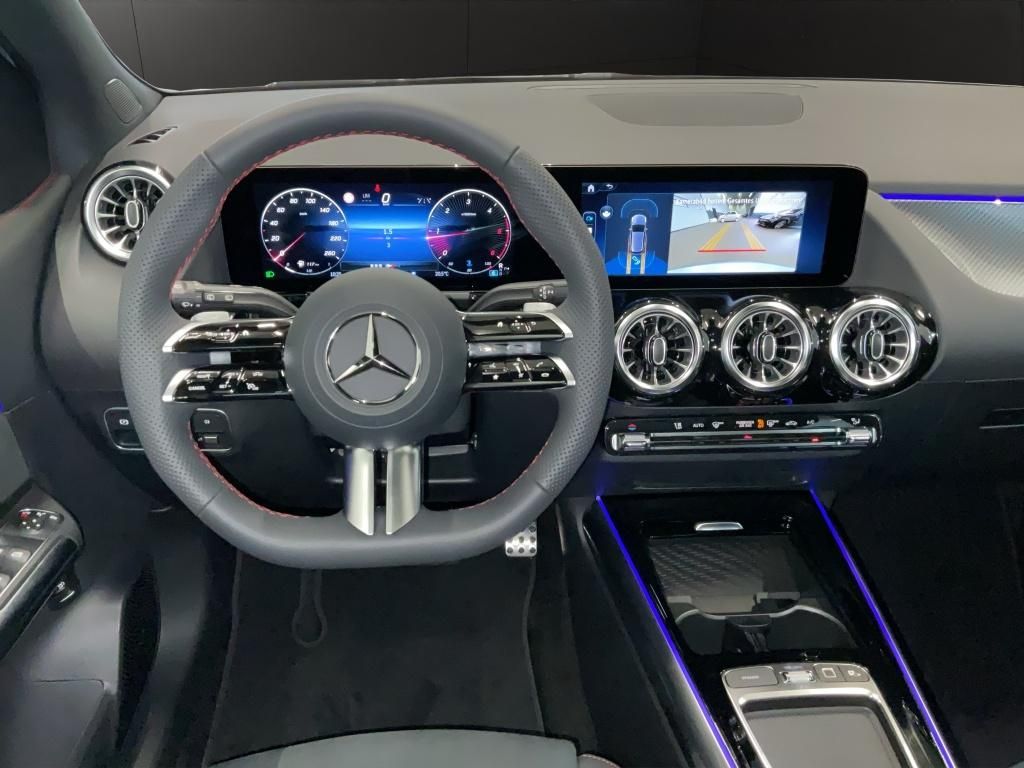 Mercedes-Benz B 220 2025