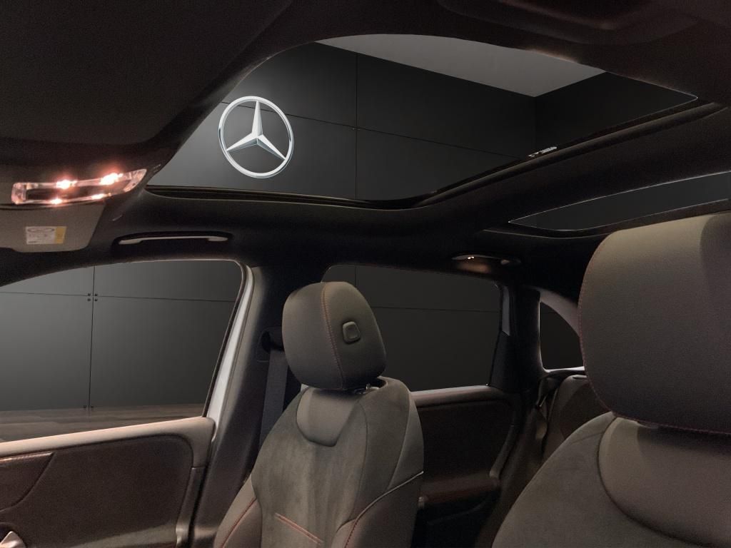 Mercedes-Benz B 220 2025