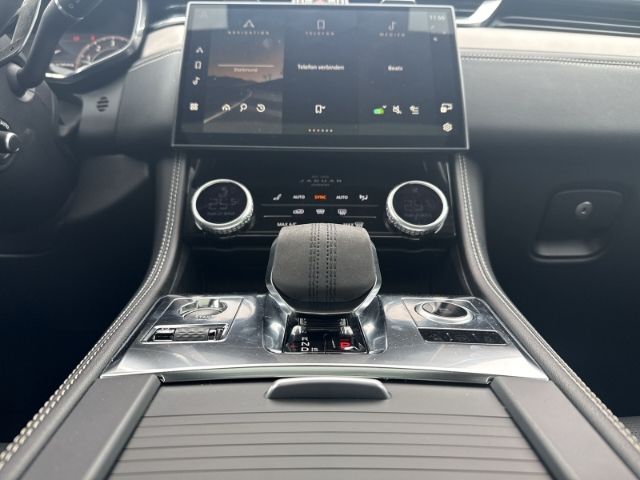 Jaguar F-Pace 2023