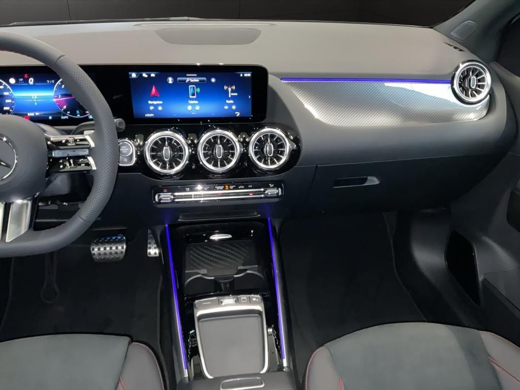 Mercedes-Benz B 220 2025