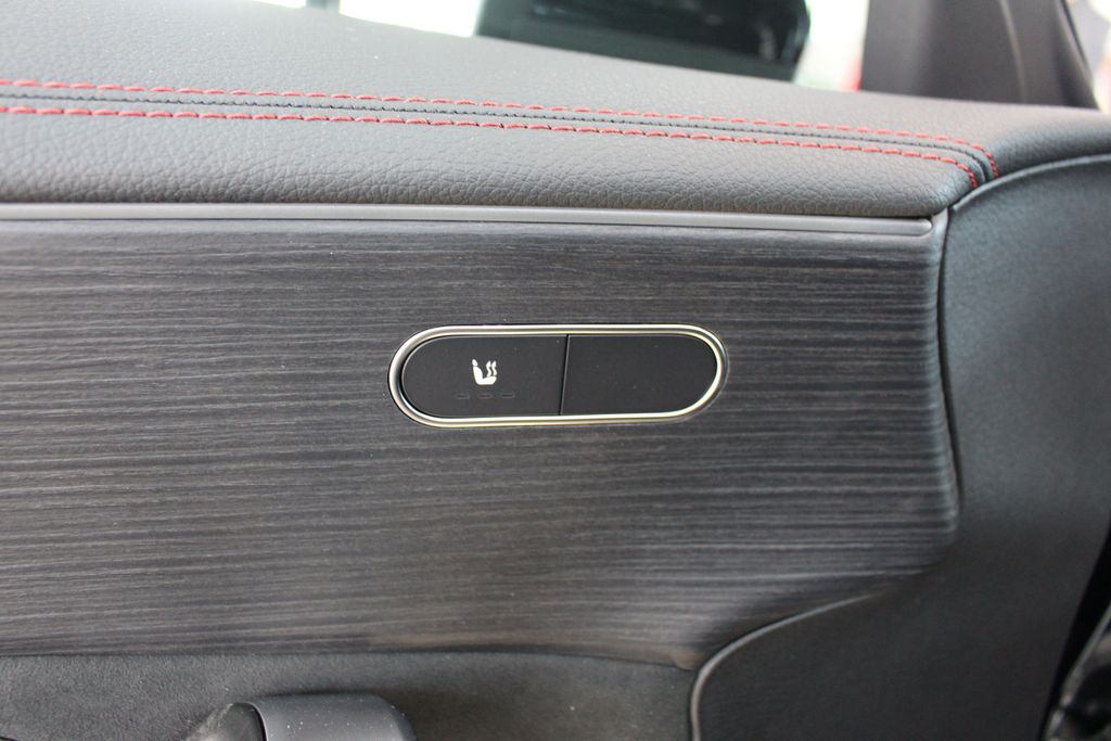 Mercedes-Benz CLA 200 2025