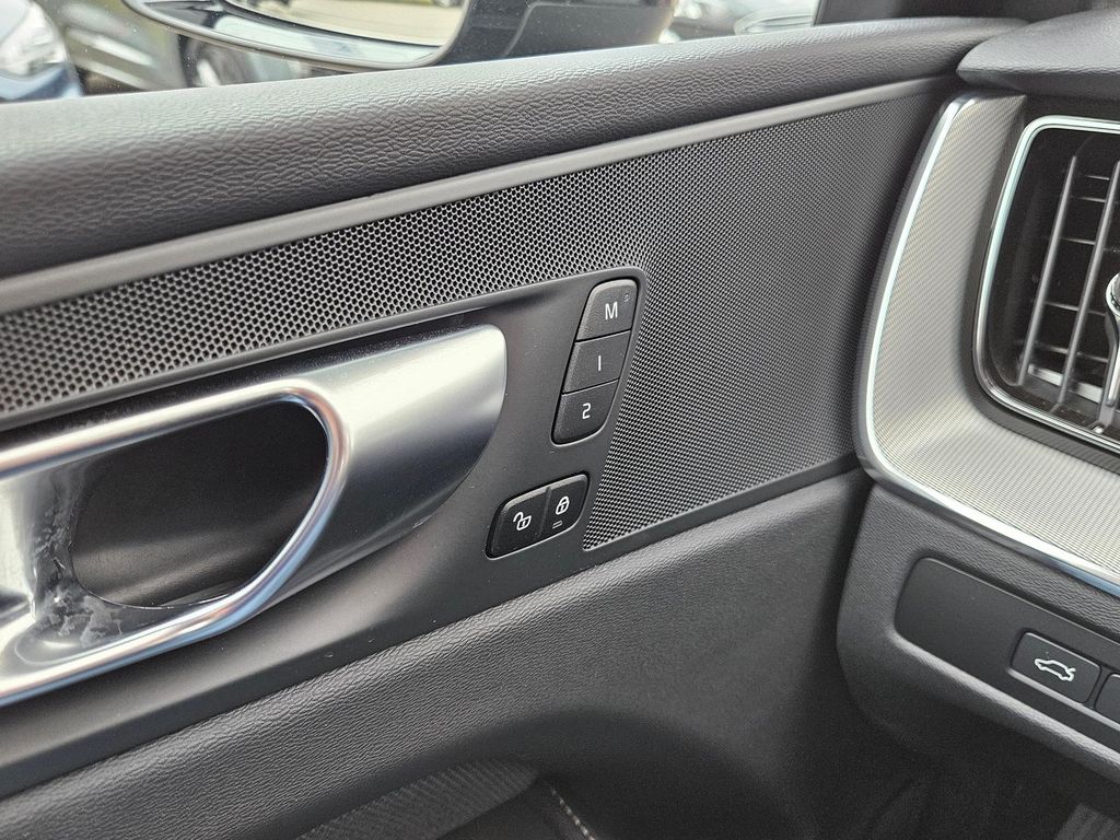 Volvo XC60 2024