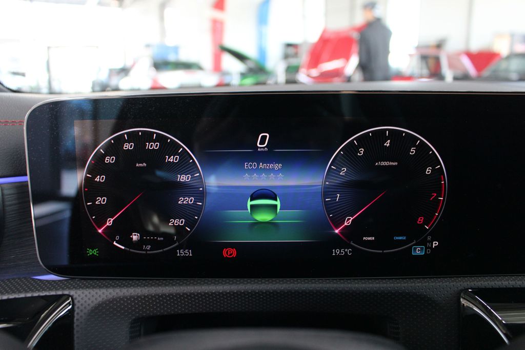 Mercedes-Benz CLA 200 2025