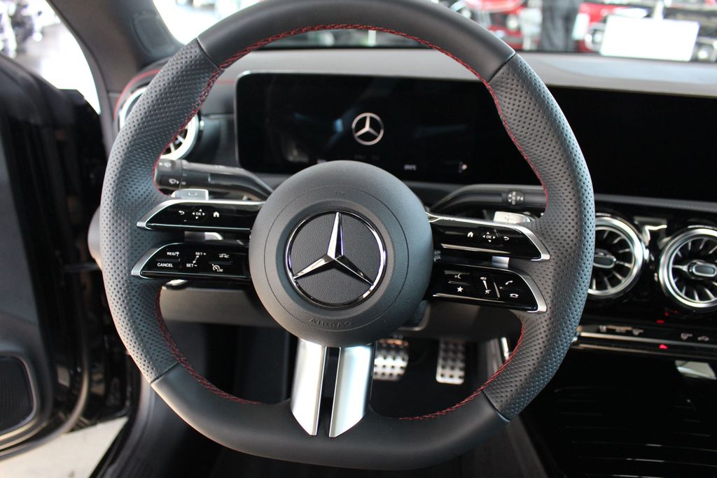 Mercedes-Benz CLA 200 2025