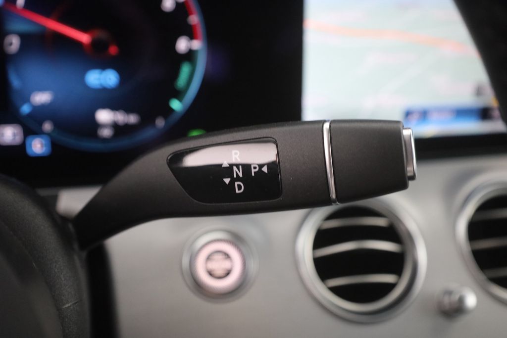 Mercedes-Benz E 300 2022