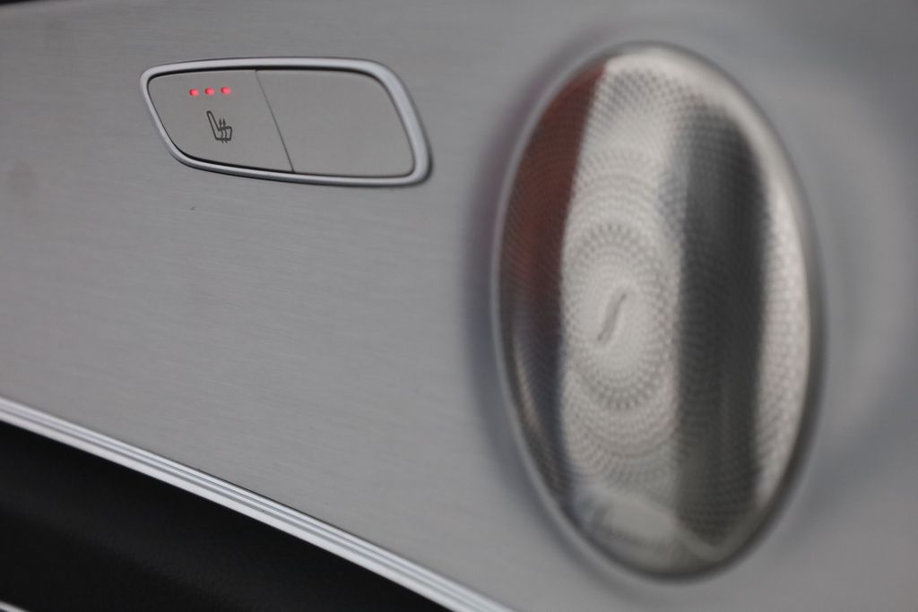 Mercedes-Benz E 300 2022