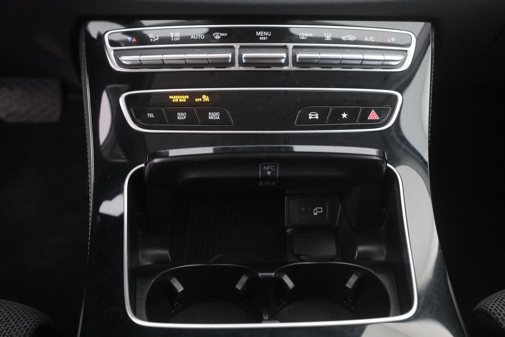 Mercedes-Benz E 300 2022