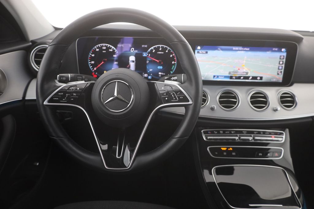 Mercedes-Benz E 300 2022