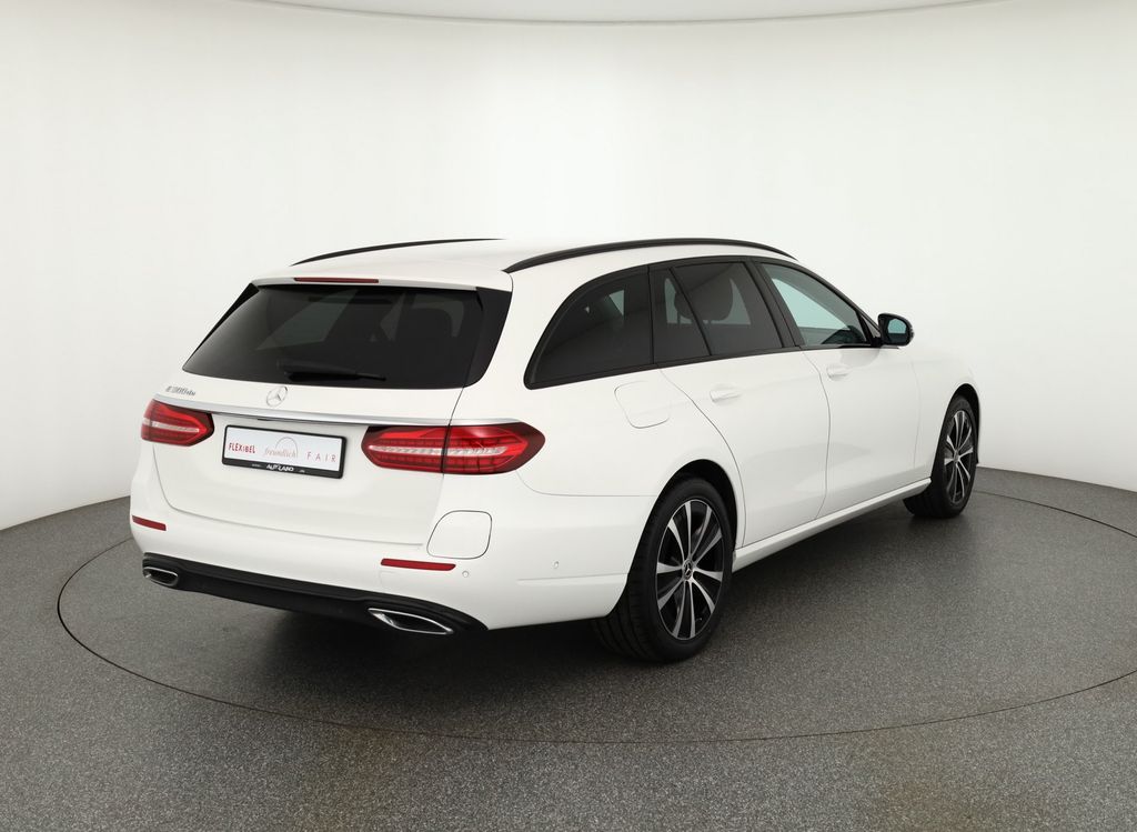 Mercedes-Benz E 300 2022