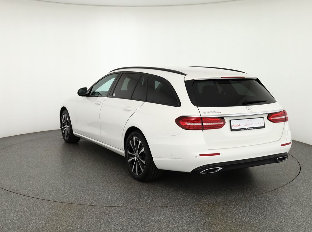 Mercedes-Benz E 300 2022