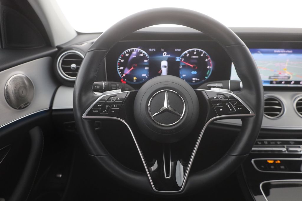 Mercedes-Benz E 300 2022