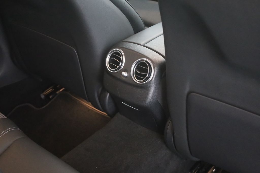 Mercedes-Benz E 300 2022