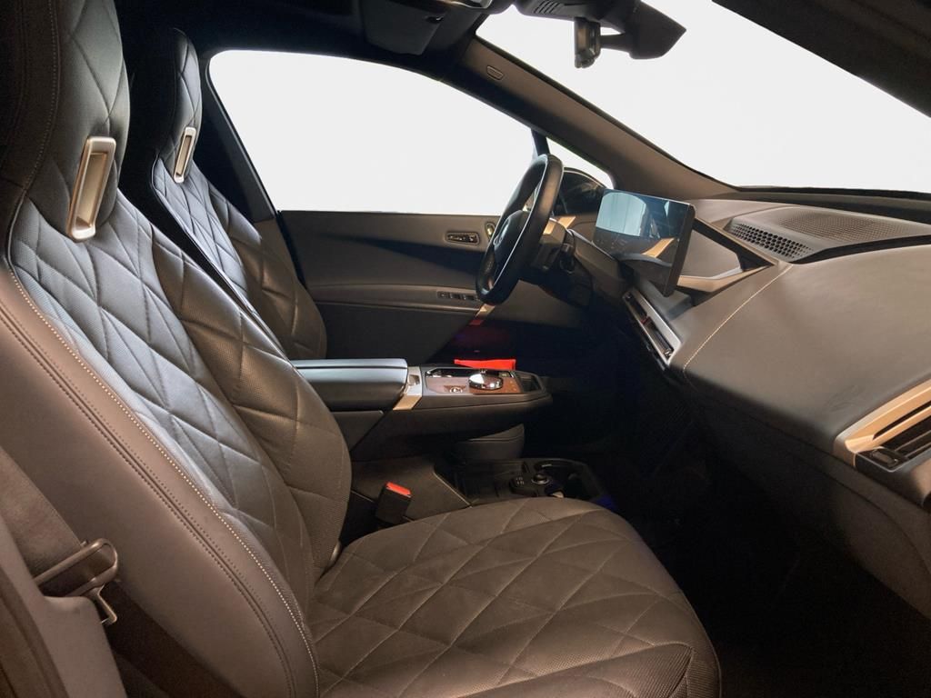 BMW iX 2023