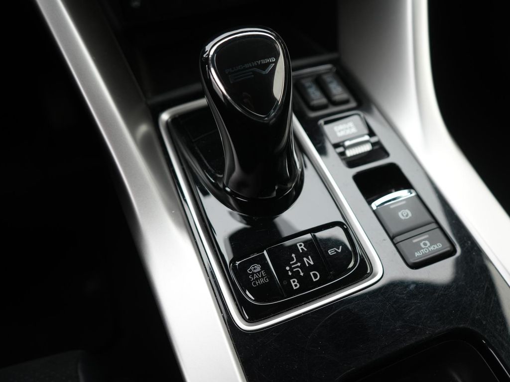 Mitsubishi Eclipse Cross 2024