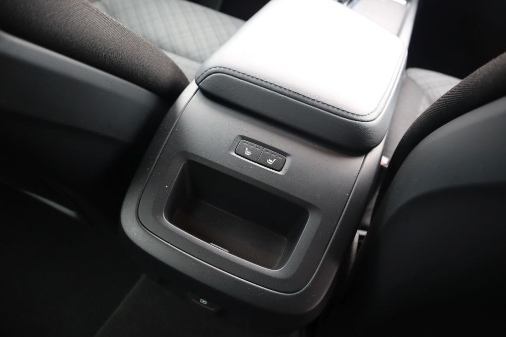 Volvo V60 2023