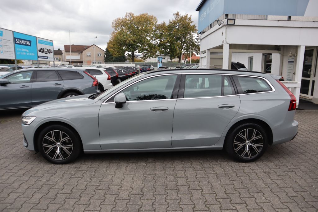 Volvo V60 2023
