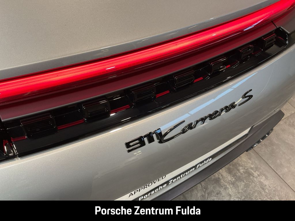 Porsche 992 2025