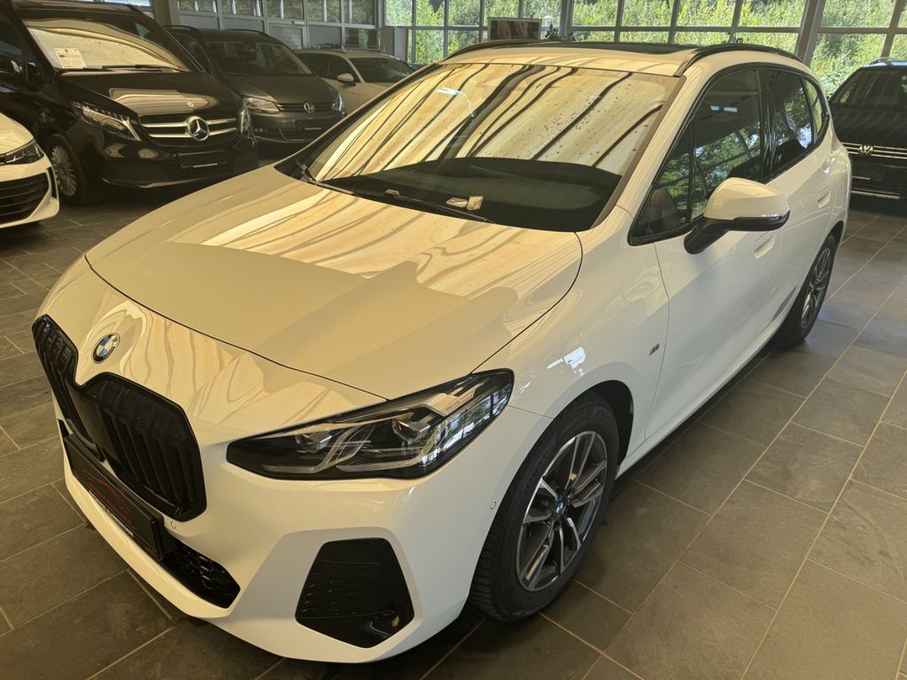 BMW 218 2025