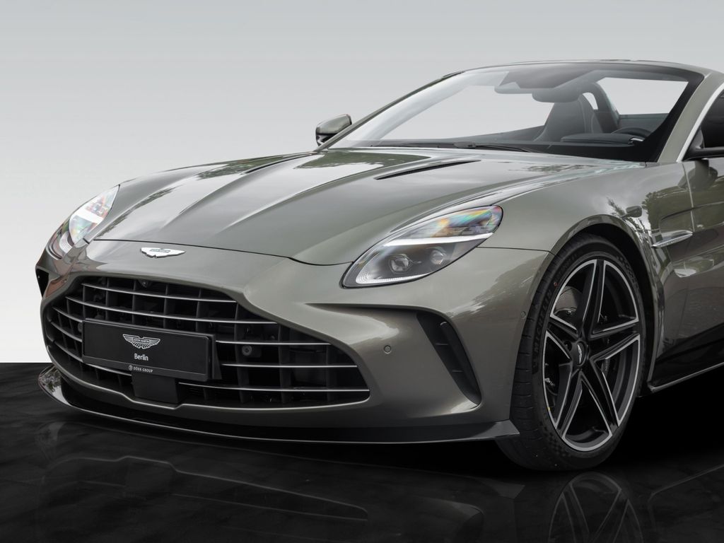 Aston Martin V8 Vantage 2025