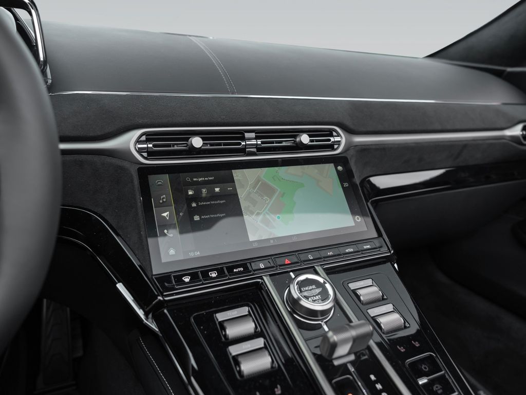 Aston Martin V8 Vantage 2025