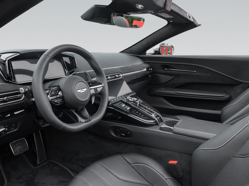 Aston Martin V8 Vantage 2025