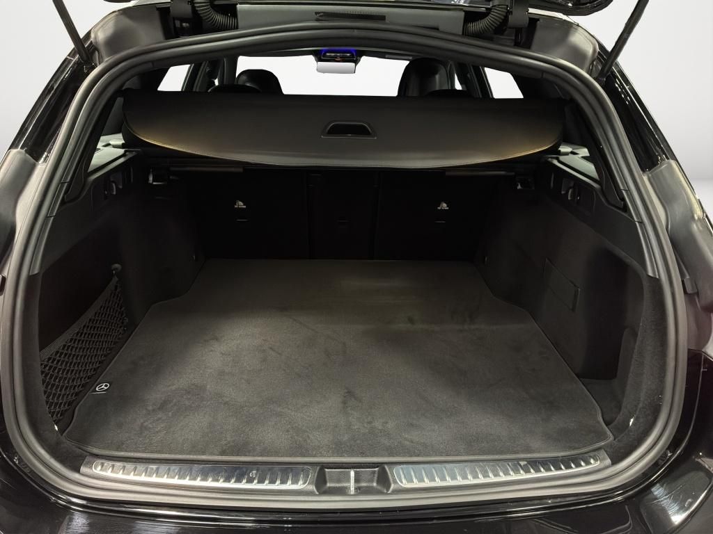 Mercedes-Benz C 300 2025