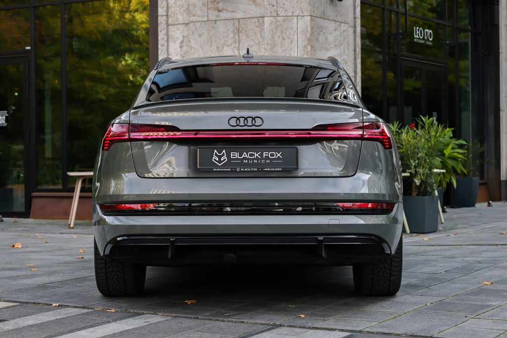 Audi e-tron 2022